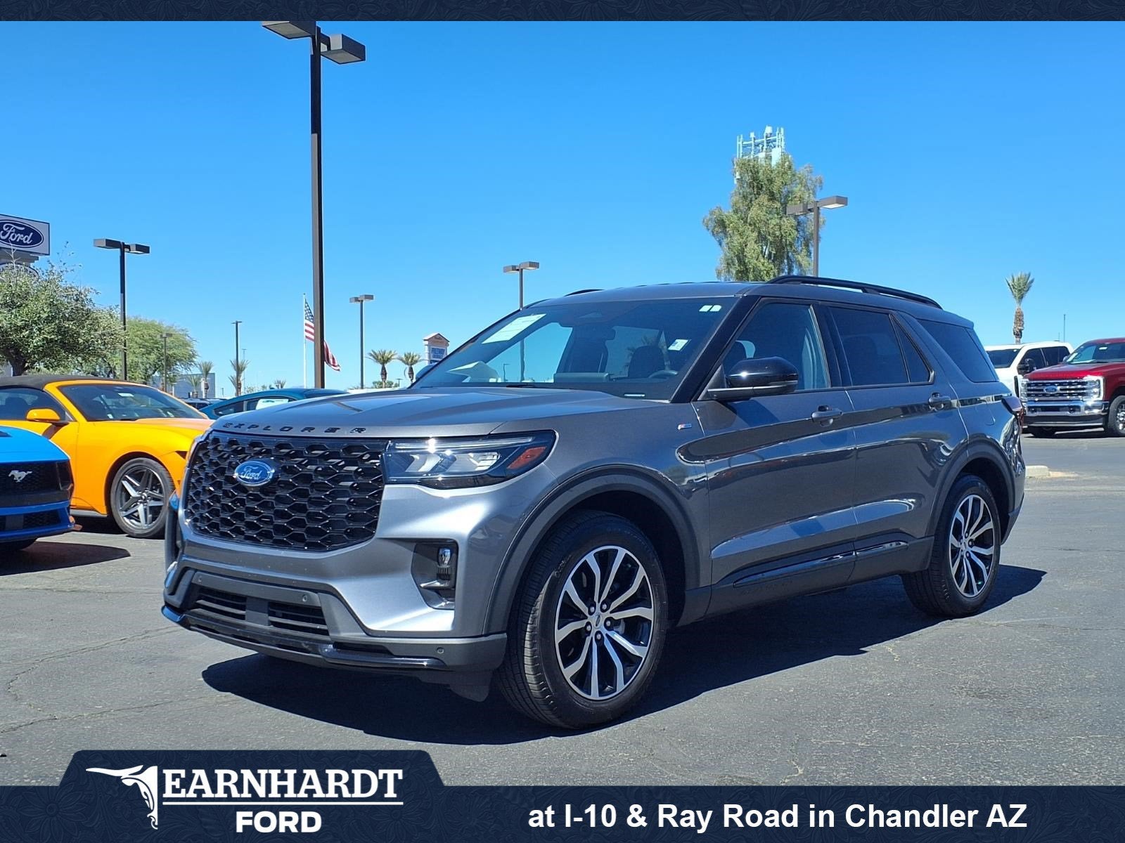2025 Ford Explorer ST-Line