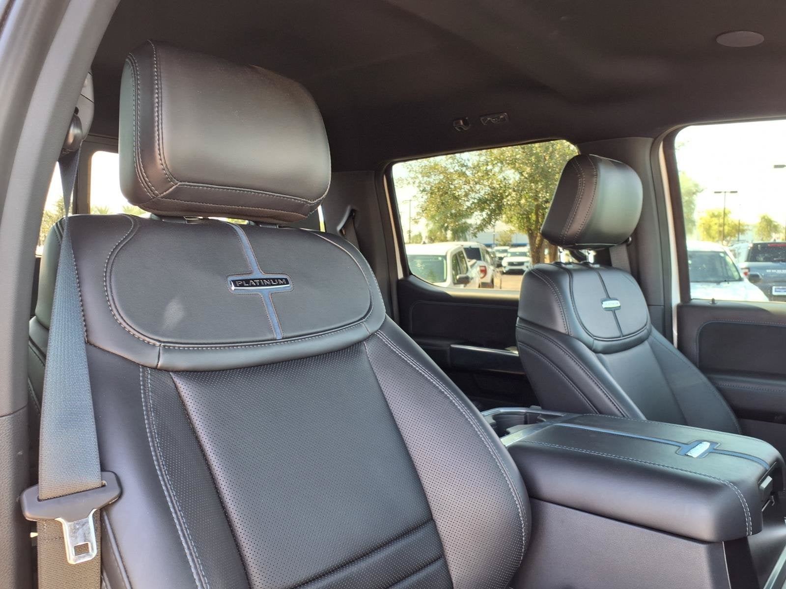 2025 Ford Super Duty F-250 SRW Platinum