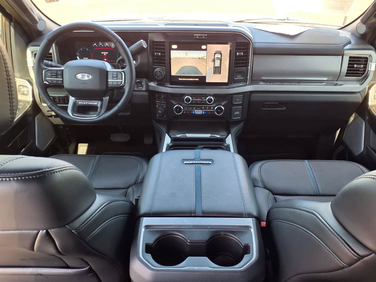 2025 Ford Super Duty F-250 SRW Platinum