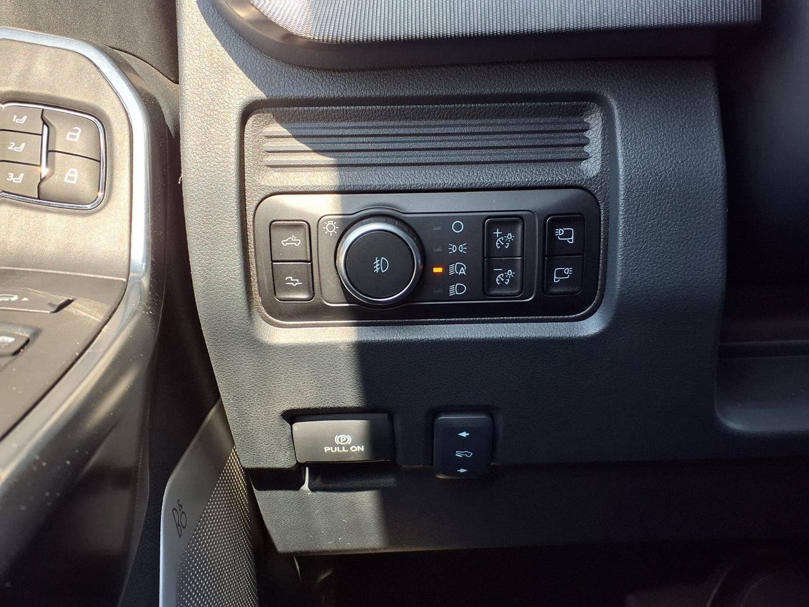 2025 Ford Super Duty F-250 SRW Platinum