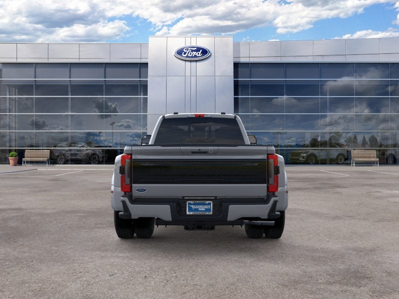 2026 Ford Super Duty F-350 DRW Platinum