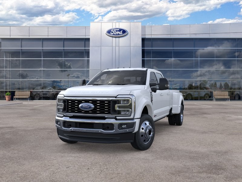 2026 Ford Super Duty F-450 DRW LARIAT