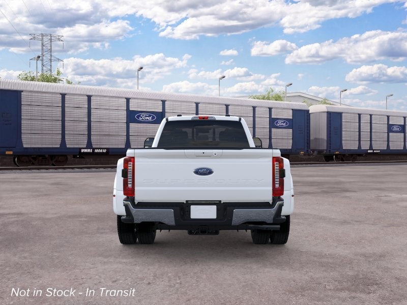 2026 Ford Super Duty F-450 DRW LARIAT