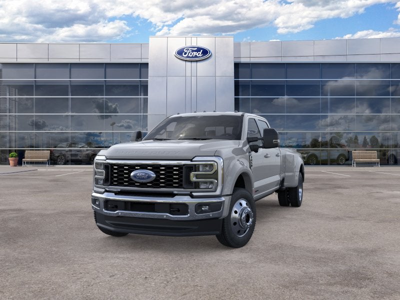 2026 Ford Super Duty F-450 DRW LARIAT