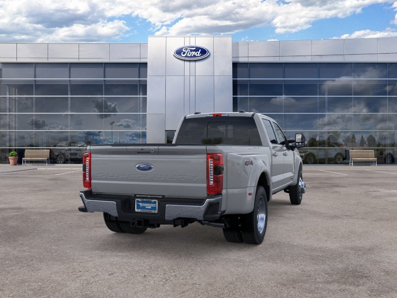 2026 Ford Super Duty F-450 DRW LARIAT