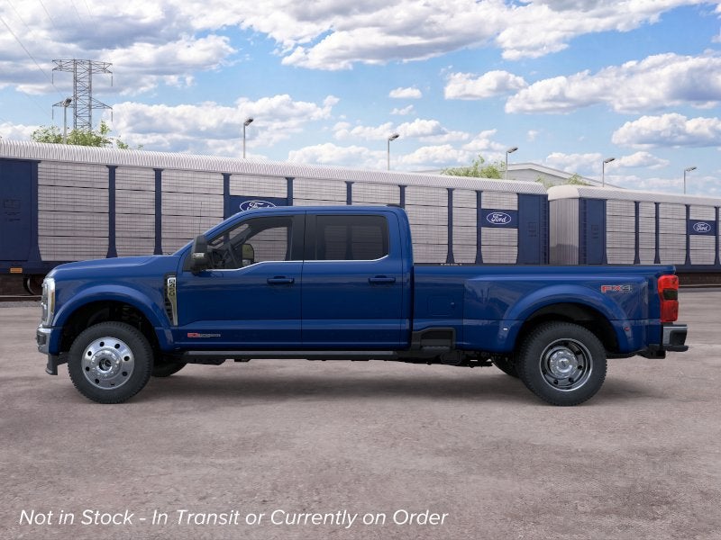 2026 Ford Super Duty F-450 DRW LARIAT