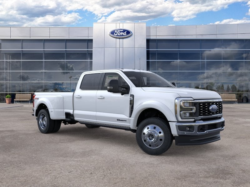 2026 Ford Super Duty F-450 DRW LARIAT