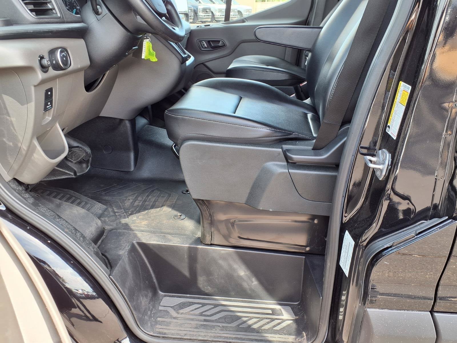 2025 Ford Transit Cargo Van Base