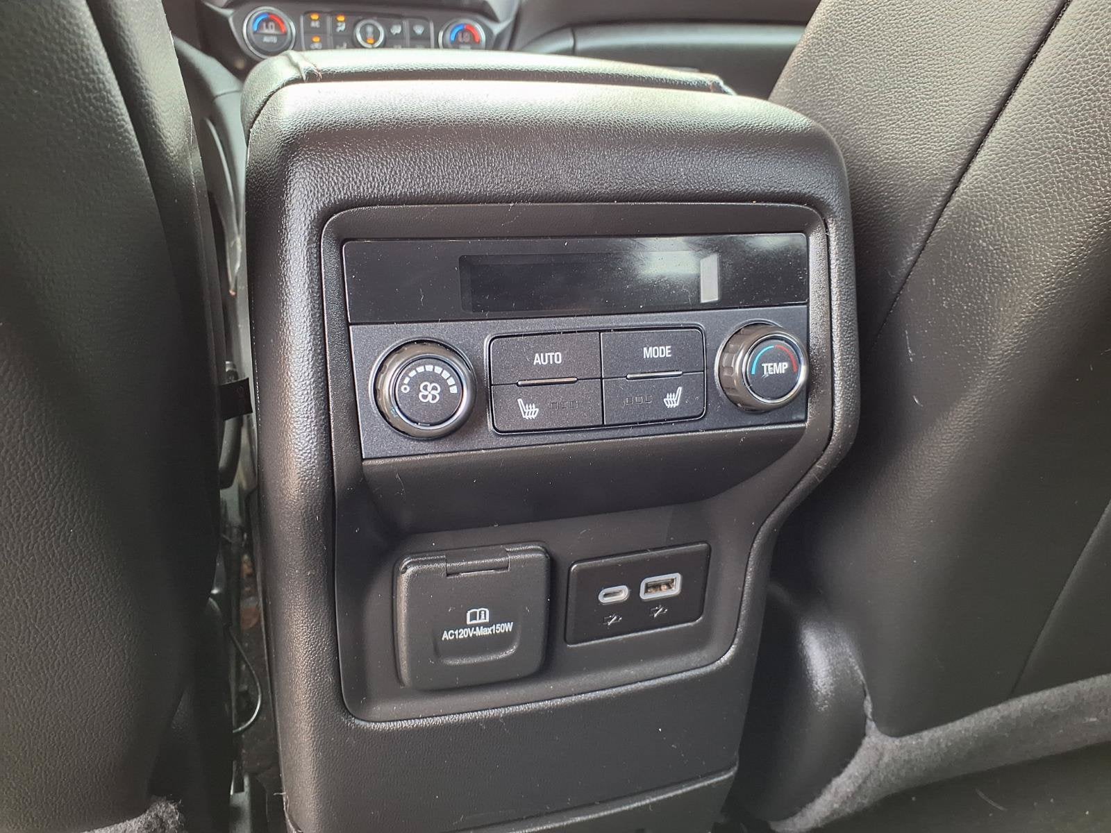 2022 GMC Acadia AT4