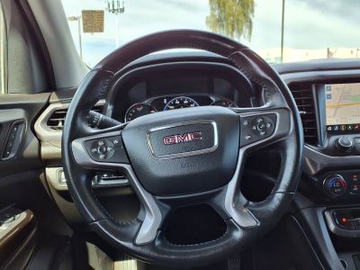 2022 GMC Acadia AT4