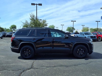 2022 GMC Acadia AT4