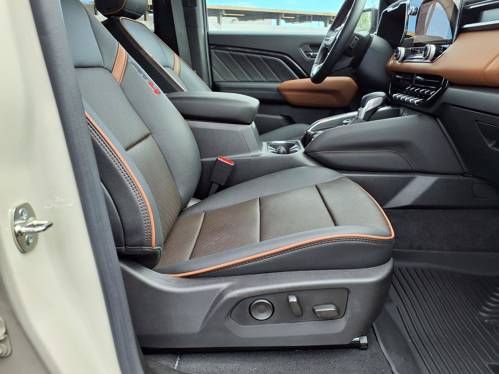2026 GMC Canyon 4WD AT4