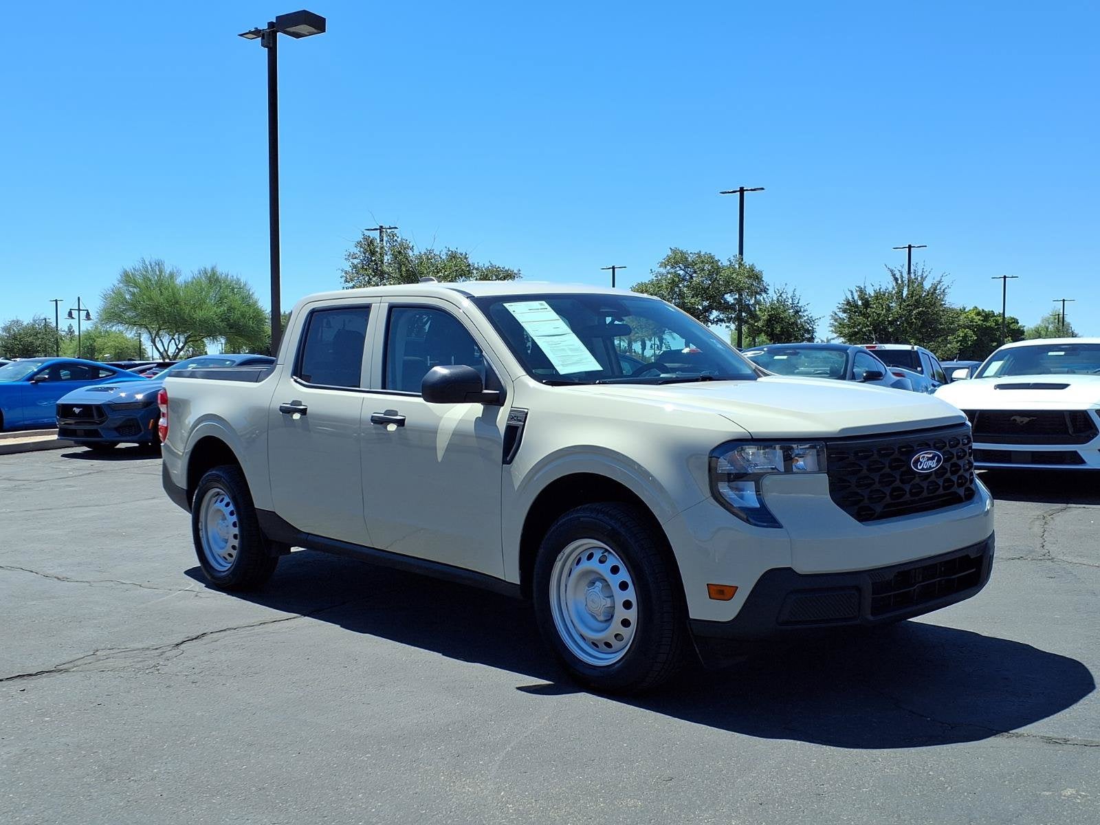 2025 Ford Maverick XL