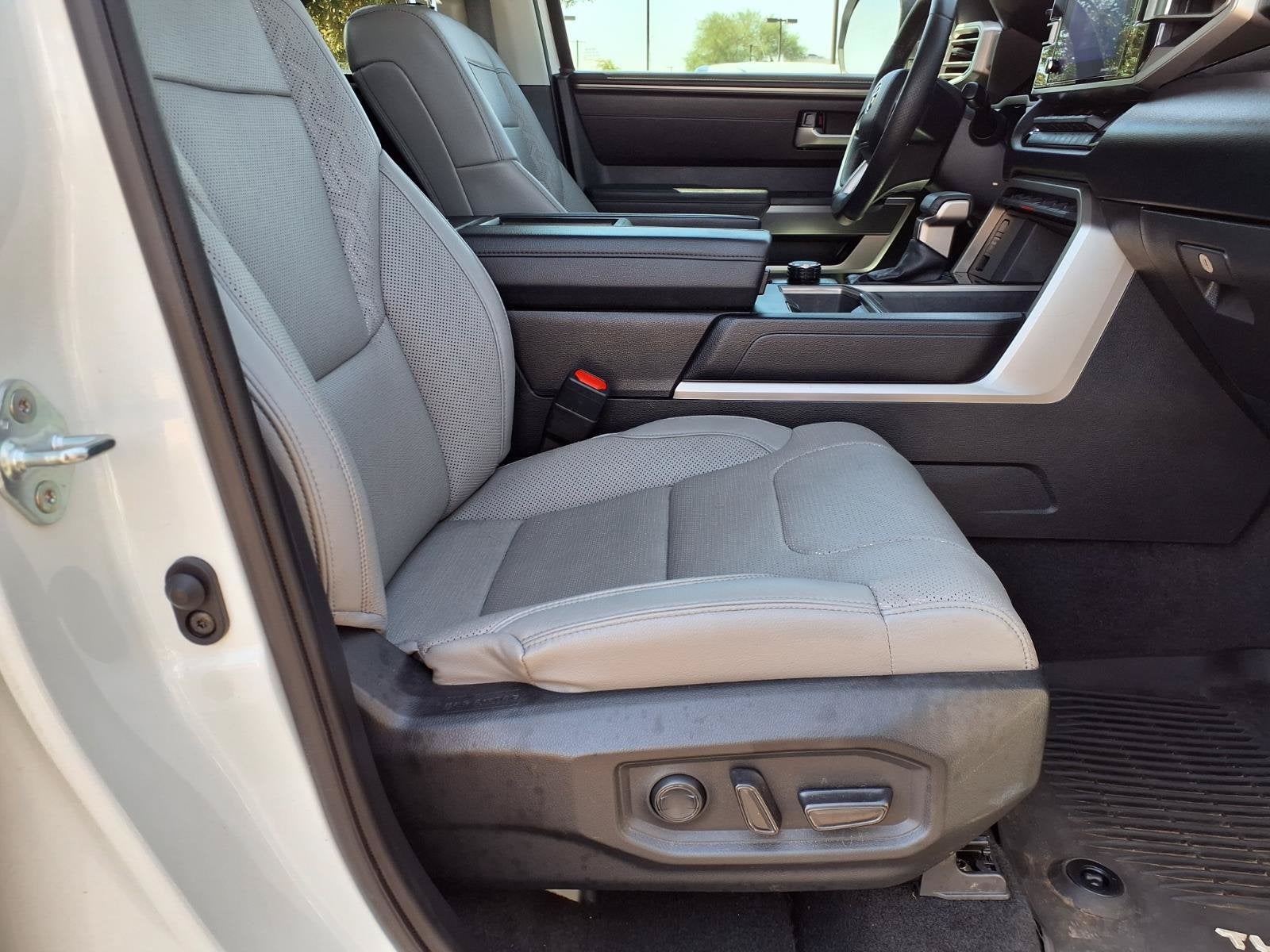 2022 Toyota Tundra 2WD SR5