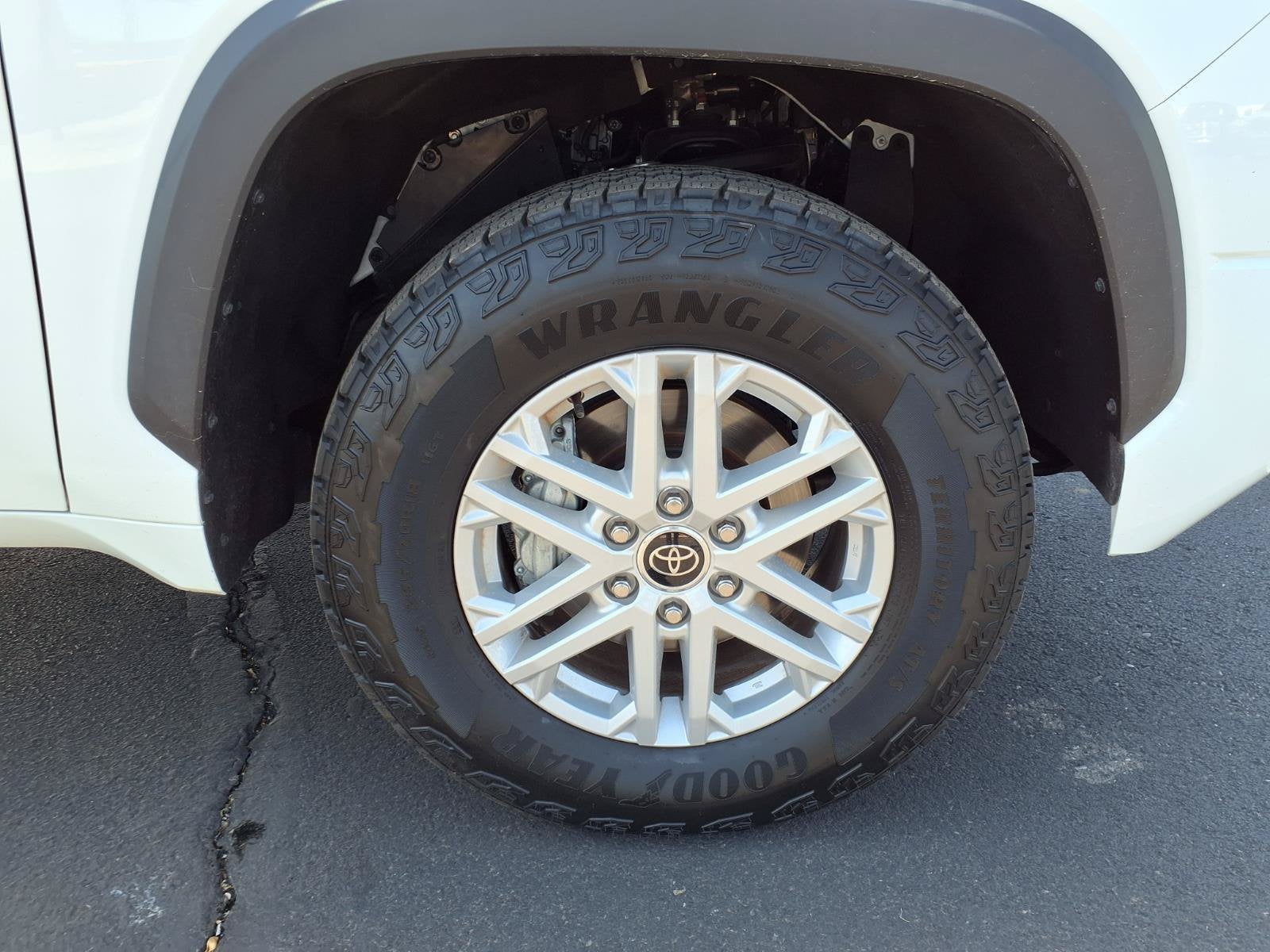 2022 Toyota Tundra 2WD SR5