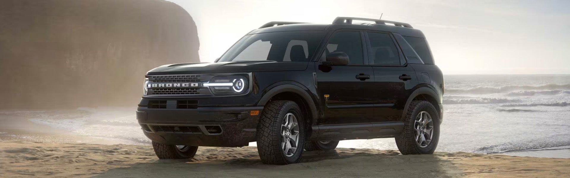 Ford Bronco Sport Heritage en la playa.